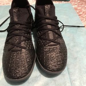 Puma women athletic shoes